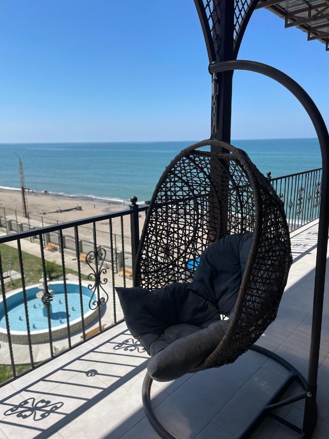 Hotel Black Sea Sukhumi Ngoại thất bức ảnh
