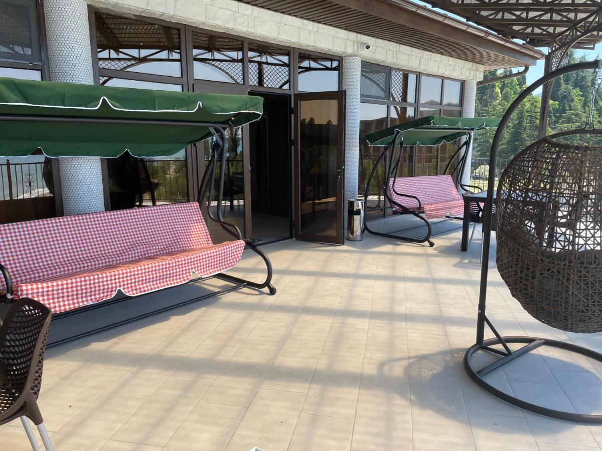 Hotel Black Sea Sukhumi Ngoại thất bức ảnh
