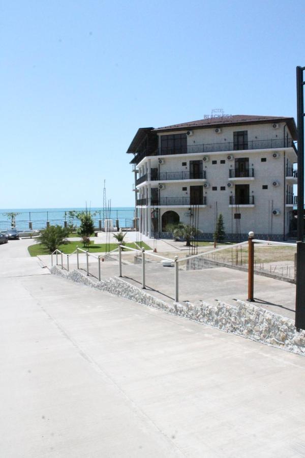 Hotel Black Sea Sukhumi Ngoại thất bức ảnh